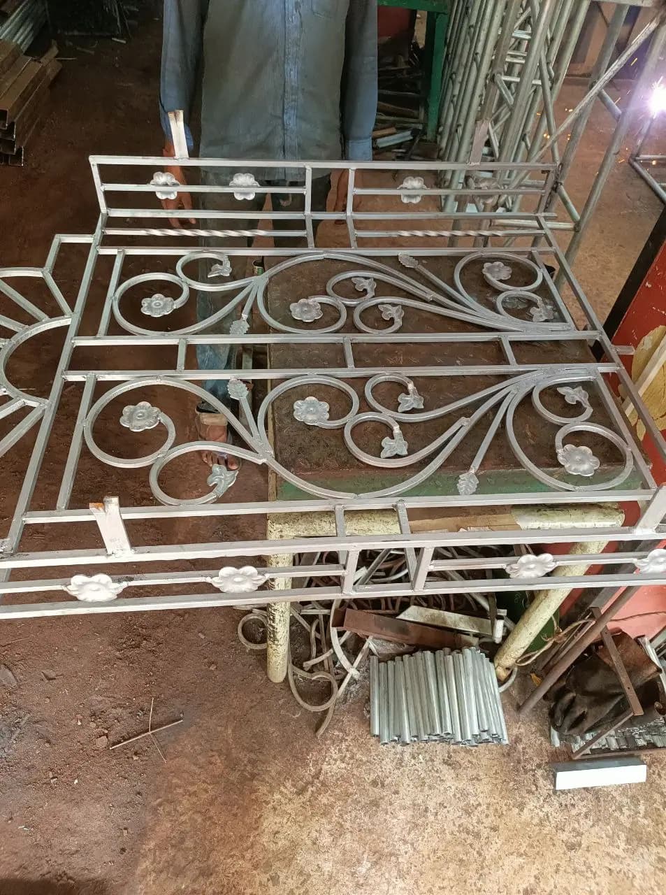 grill and shutter image 3