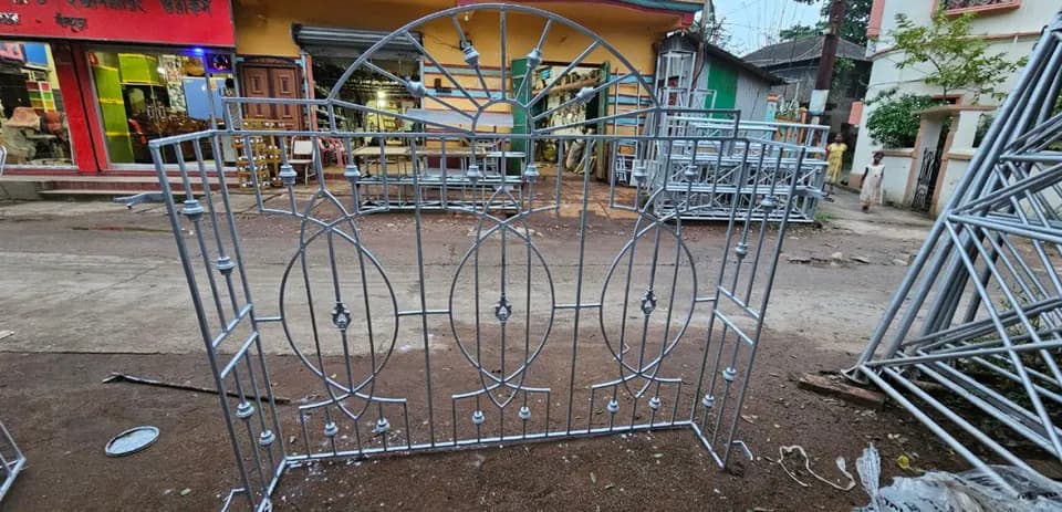 Metal grill gate design